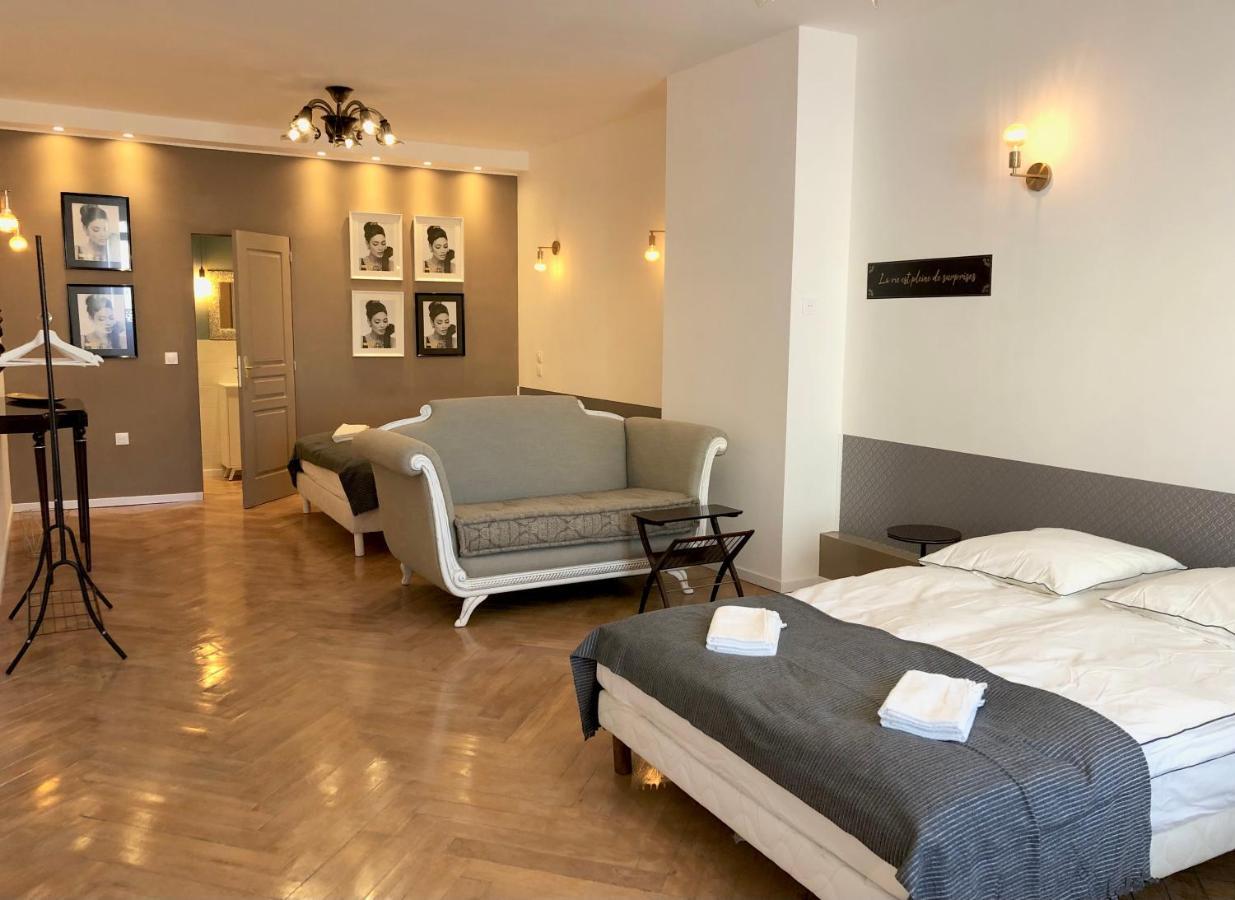 Hotel D'Artiste Pierrefontaine-les-Varans ภายนอก รูปภาพ