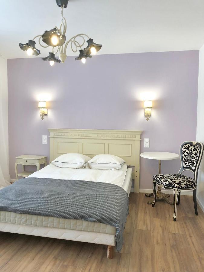 Hotel D'Artiste Pierrefontaine-les-Varans ภายนอก รูปภาพ
